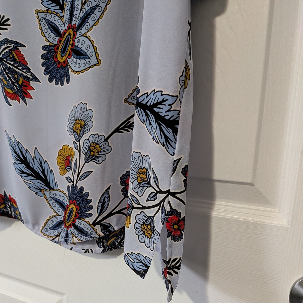 Loft Brand Floral Print Light Blue Women’s Blouse - Picture 3 of 9